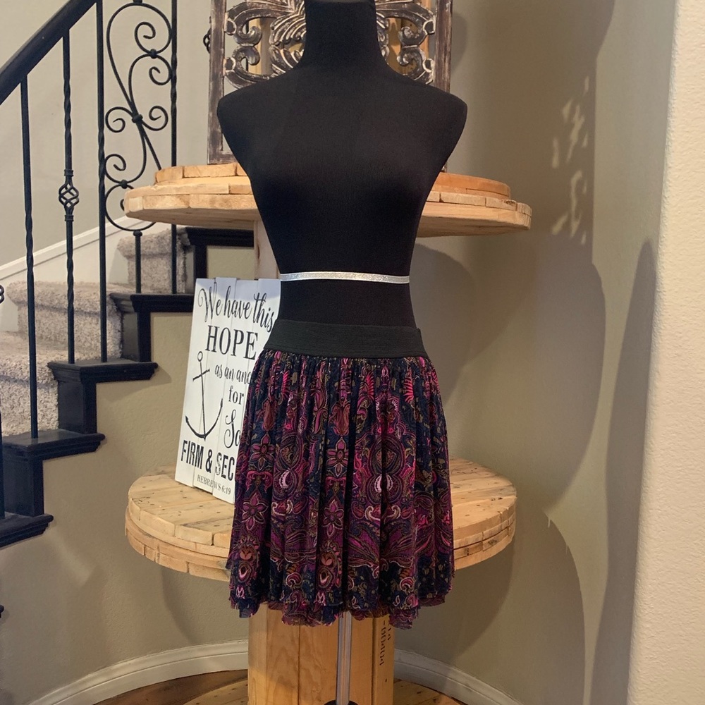 $$$ Express Skirt Floral